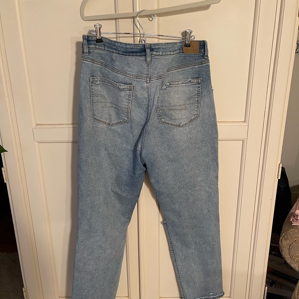 American Eagle Ripped Jeans - Picture 4 of 4
